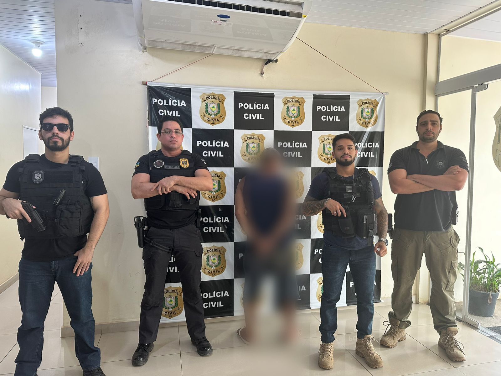 EM MACAPÁ, POLÍCIA CIVIL PRENDE INDIVÍDUO QUE TENTOU ATEAR FOGO NA EX-COMPANHEIRA